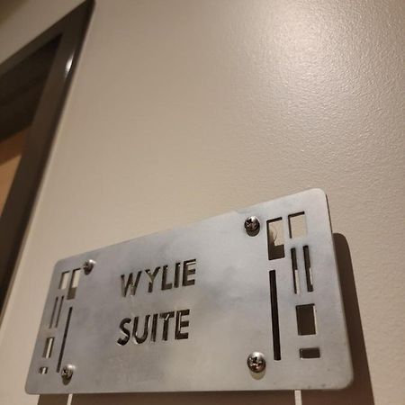 Suites At 118 Bloomington Extérieur photo