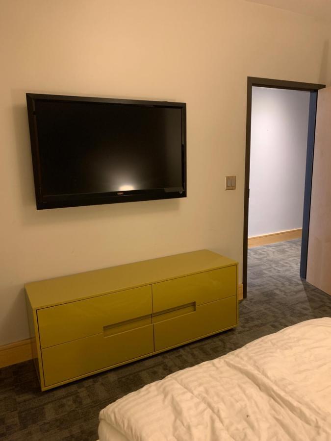 Suites At 118 Bloomington Extérieur photo