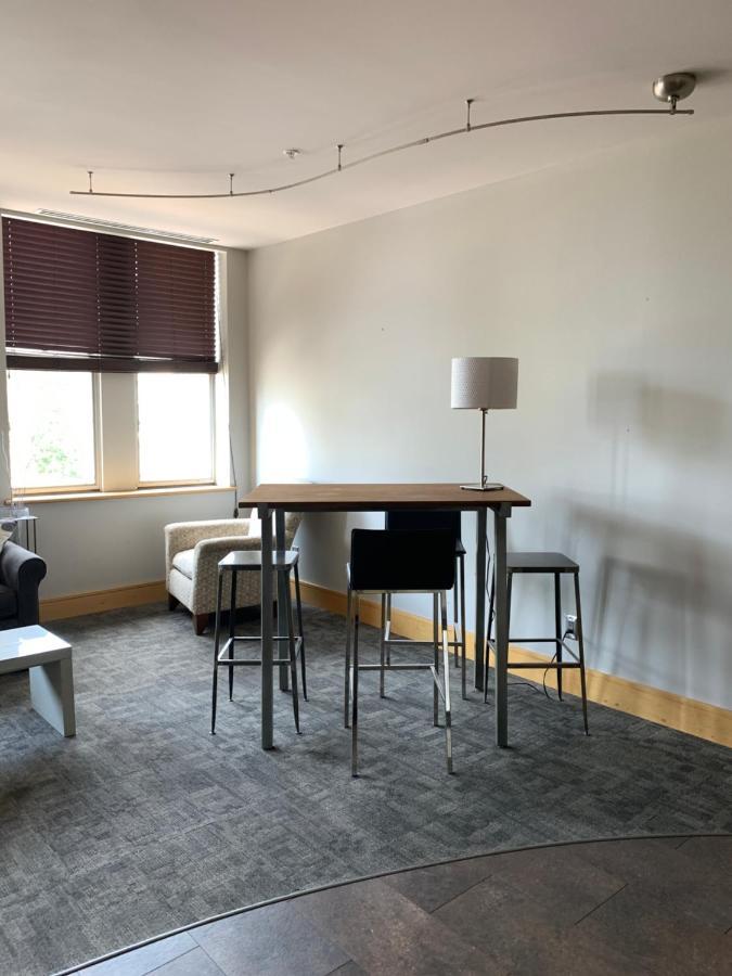 Suites At 118 Bloomington Extérieur photo