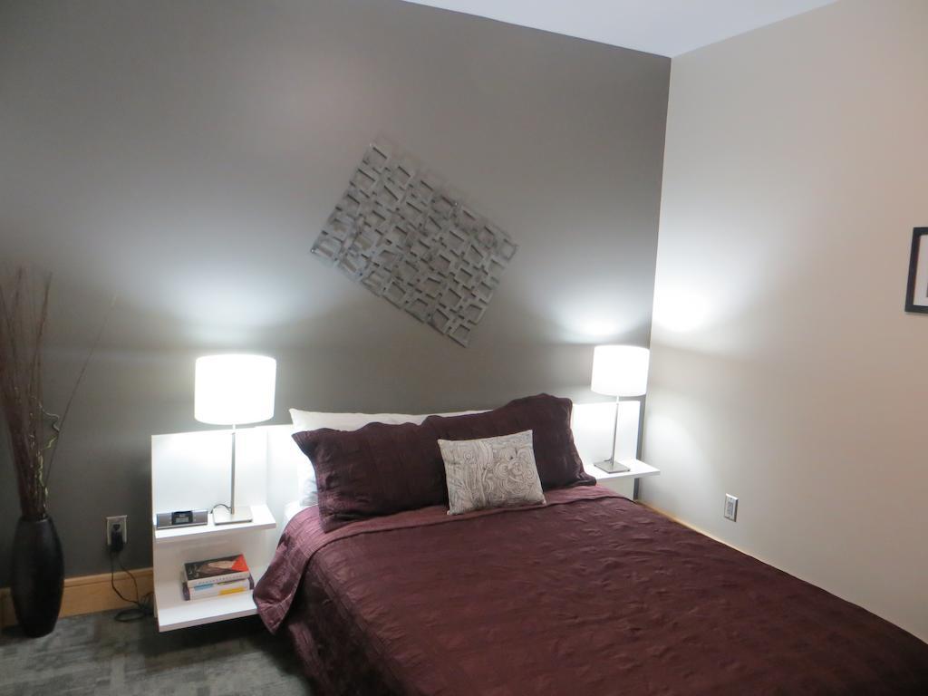 Suites At 118 Bloomington Chambre photo